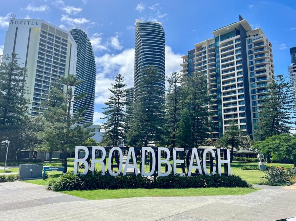 29th Floor Oracle Tower 2 Stunning Ocean And Views Apartment *