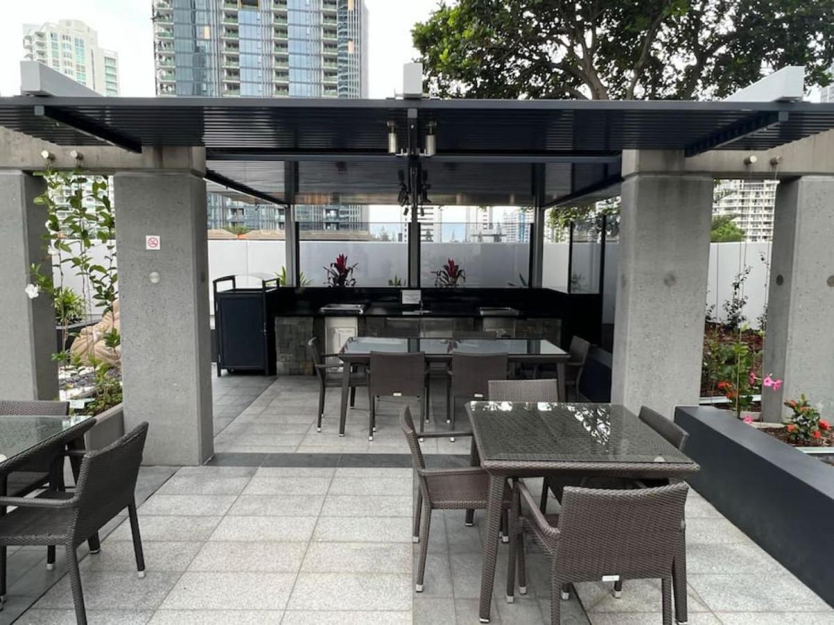 29th Floor Oracle Tower 2 Stunning Ocean And Views Apartment Gold Coast