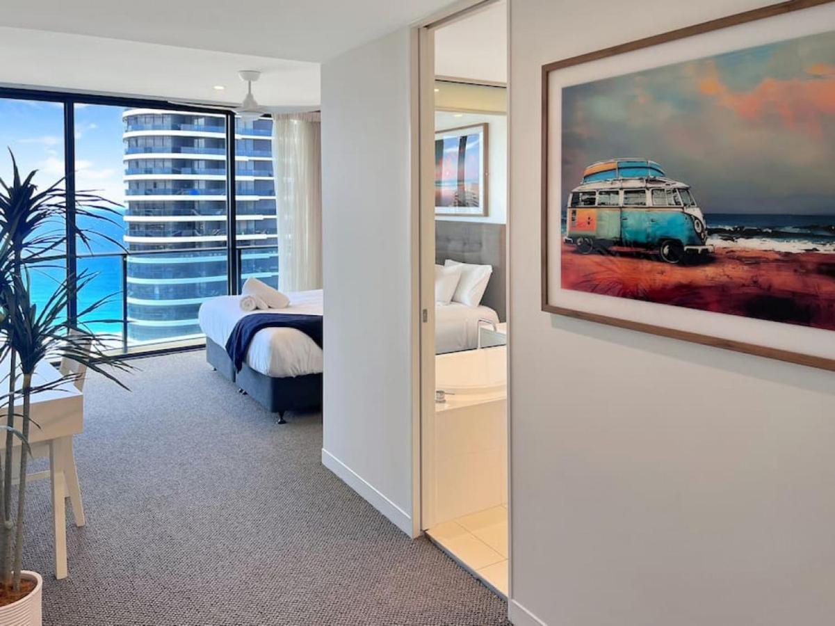 Apartment 29th Floor Oracle Tower 2 Stunning Ocean And Views Gold Coast